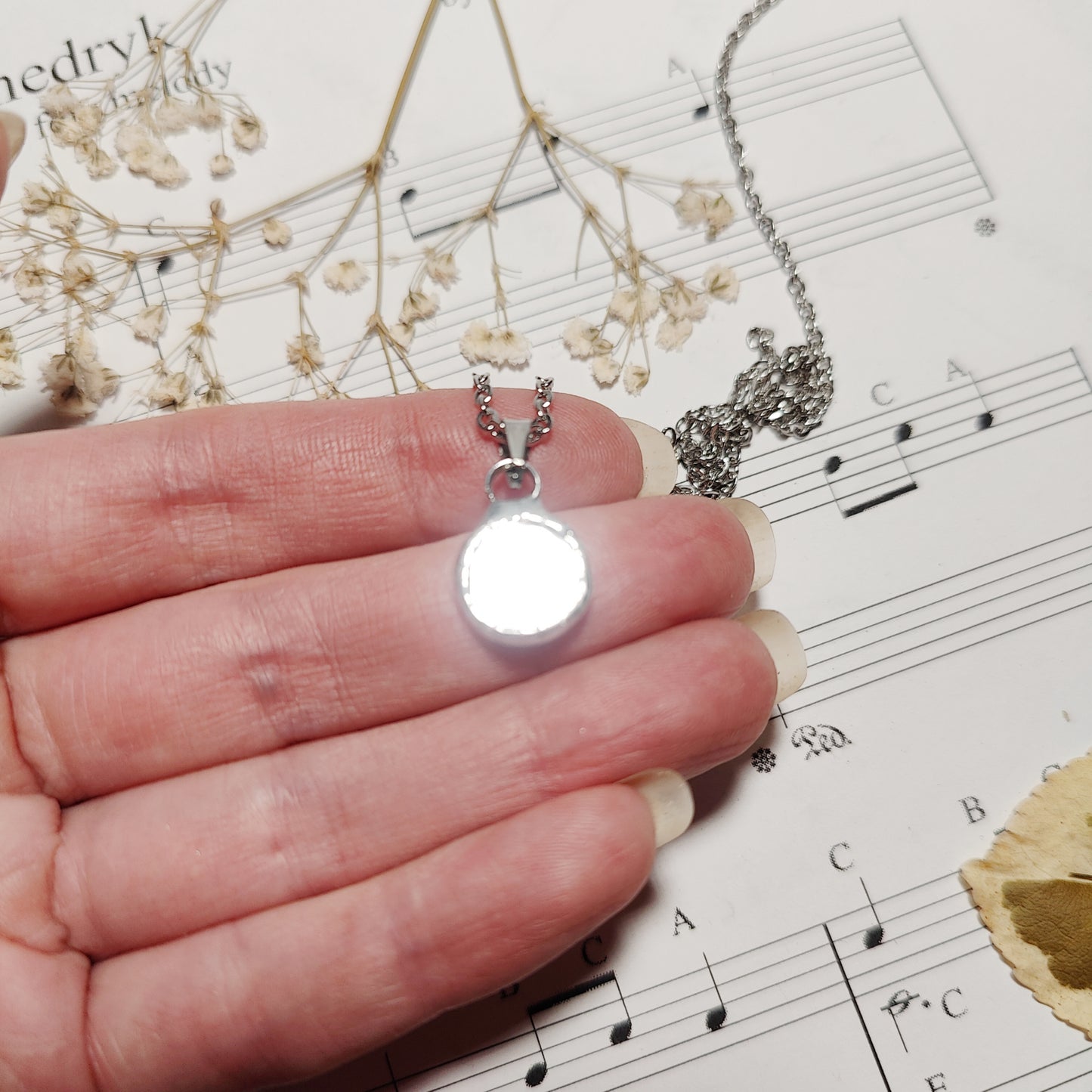 Double sided small mirror necklace