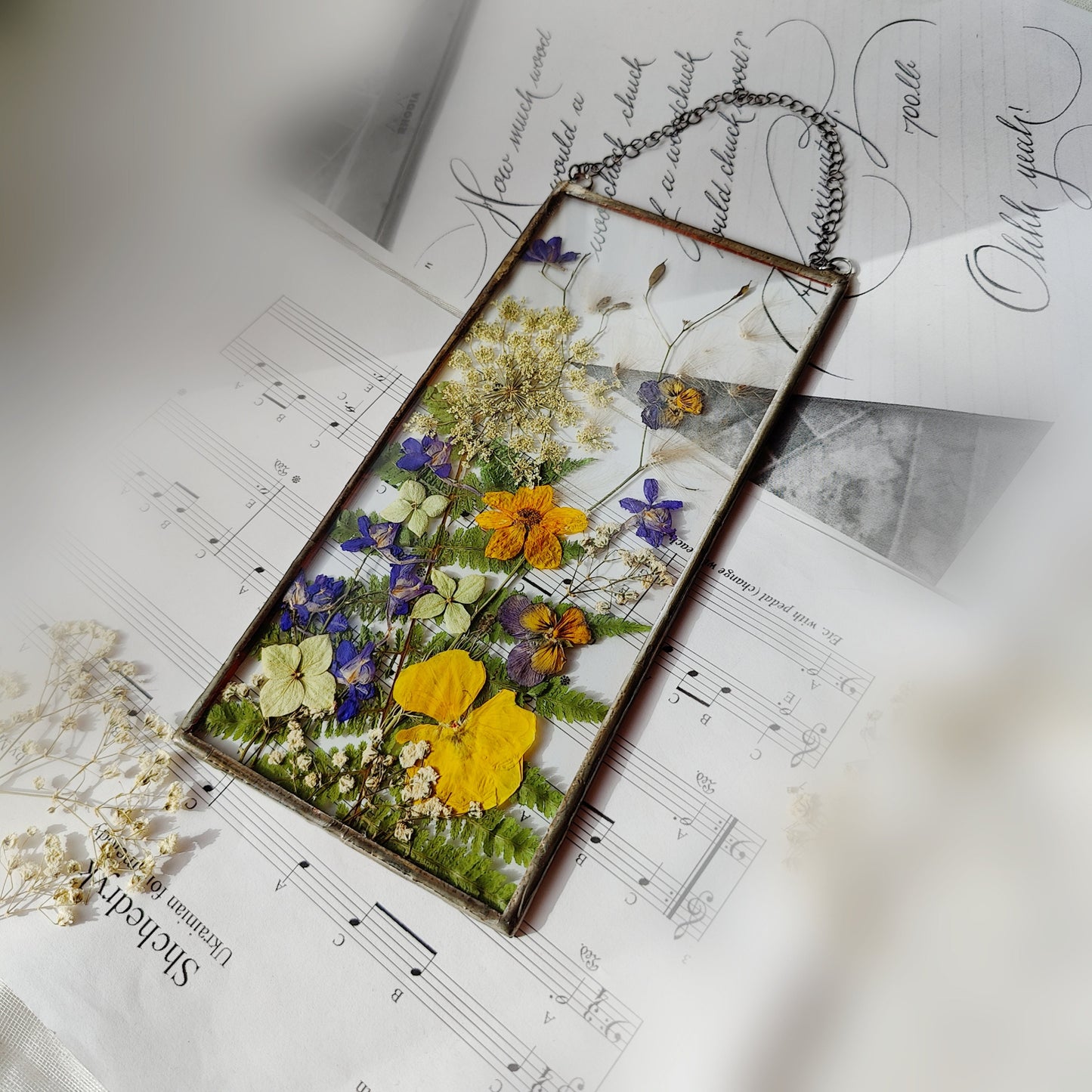 Handcrafted Pressed Flower Stained Glass Frame - Unique Suncatcher & Herbarium Art - Perfect Anniversary Gift or Treasured Decor for Mom