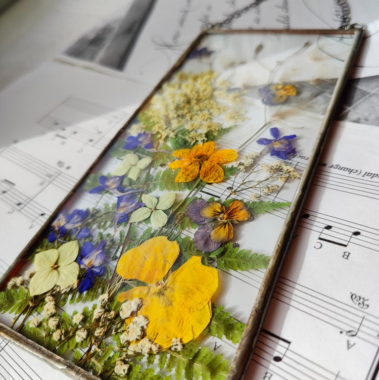 Pressed flower frame