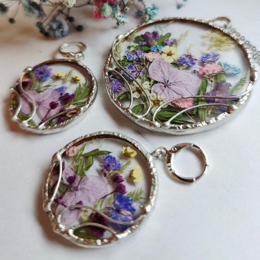 Jewelry Set "Hydrangea and Forest Flowers" | Stained Glass Pendant and Earrings with Pressed Flowers in Purple Tones