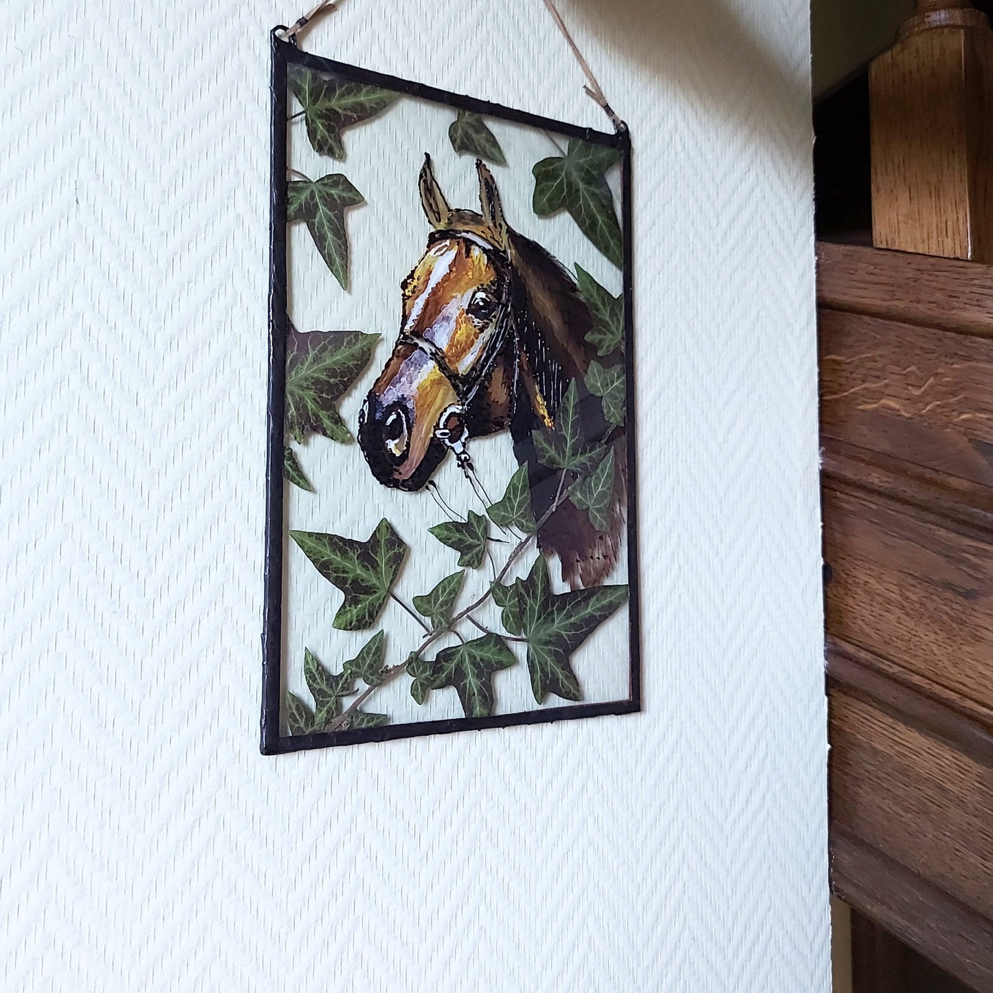 Pressd flower art Pressed flower frame Hand-Painted Frame with Dried Flower Accents - Unique Wall Hanging Art, Perfect Gift for Horse Lovers