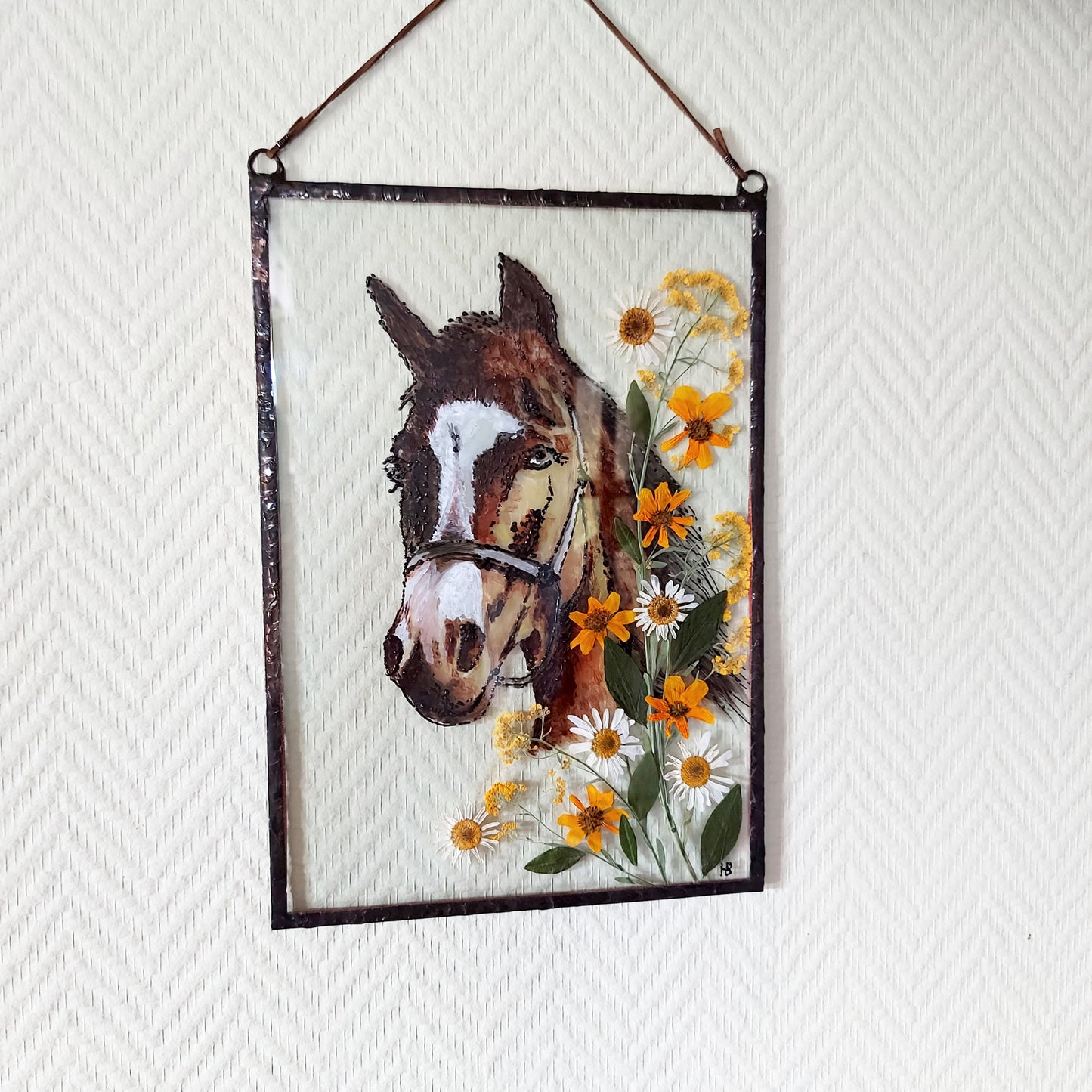 Pressd flower art Pressed flower frame Hand-Painted Frame with Dried Flower Accents - Unique Wall Hanging Art, Perfect Gift for Horse Lovers